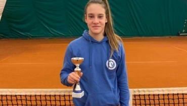 Iva Tuđan osvojila je 3. mjesto na Dvoranskom OP TK Ponikve do 12 godina